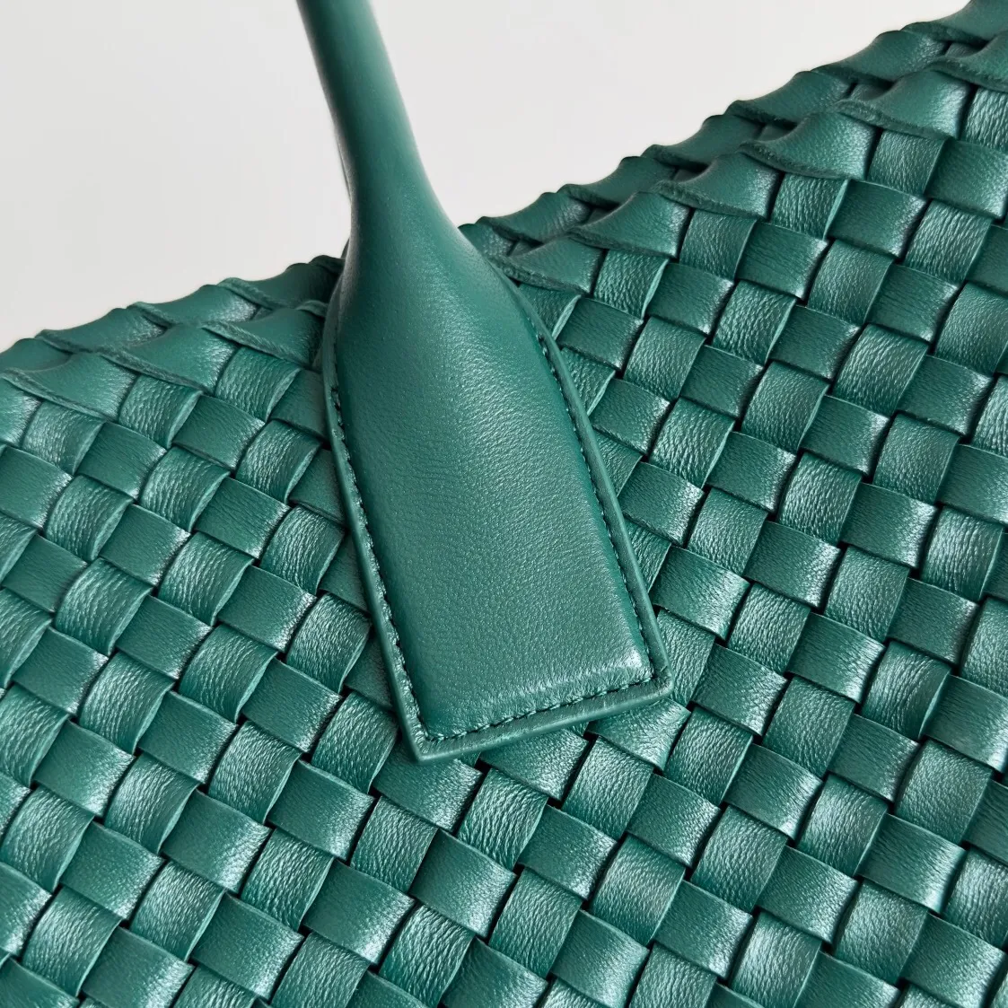 All categories 💚 Authentic bags 💚 BV 2025 new BV handbags